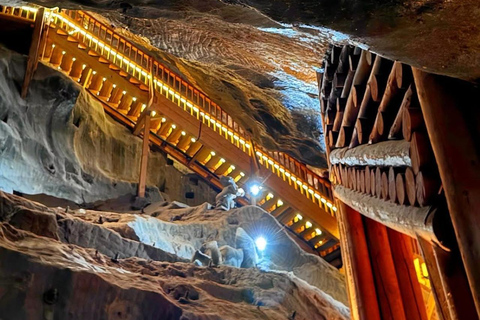克拉科夫：维利奇卡盐矿导览游（含门票）盐矿英语导览游（含酒店接送）