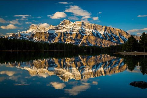 Banff: Gondola, Hot Spring and Three Lakes Tour