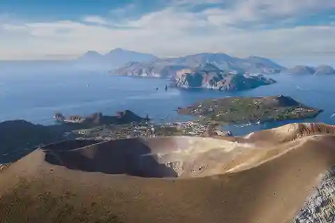 Tour a Vulcano: escursione in barca e snorkeling ,partenza da Lipari