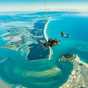 From Tauranga: Skydive over Mount Maunganui From Tauranga: Skydive over Mount Maunganui