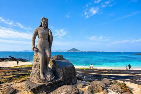 Jeju: Udo Island, Seongsan & Tangerine Picking Tour