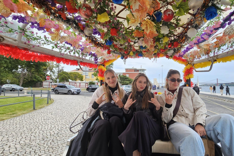 Lisbon: Multilingual Private TukTuk Tour with Live Guide Ultimate Lisbon & Belém Experience 04 hrs(Pick Up+Drop-off)*
