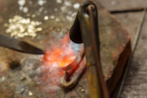 Hoi An: Silver Ring Crafting Workshop with an Artisan
