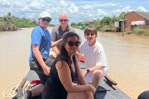 Auténtico Tour Privado de 2 Días en Moto por el Delta del Mekong