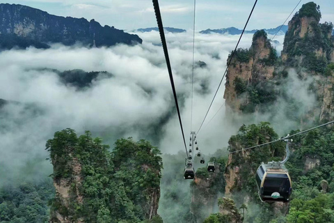 3-Day Essence Tour of Zhangjiajie (Small Group of 8 People) Customized 3-DayTourofForestPark,BaofengLake&TianmenMountain