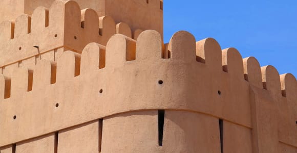 From Muscat: Snake Gorge, Nizwa, Jebel Shams Tour