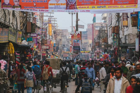 Mumbai: Exclusive Half-Day Shopping Tour with Guide (Only Guide Service )