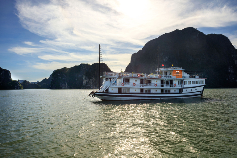 From Ninh Binh: Ha Long Bay 2 days 1 night on 3-star Cruise