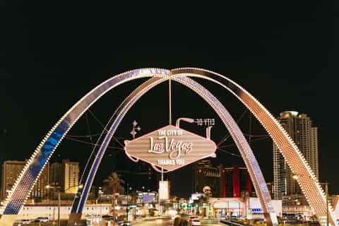 Las Vegas: Open-Top Panoramic Night Tour with Live Guide