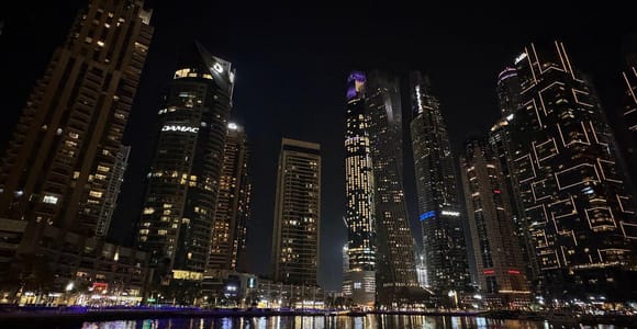 Dubai: Guided Night Street Food Tour with Tastings