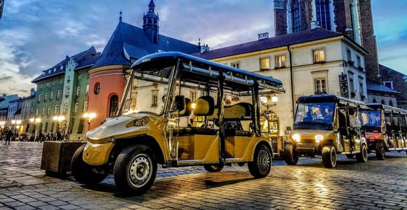 Krakow: Old Town Sightseeing Tour by Electric Golf Cart