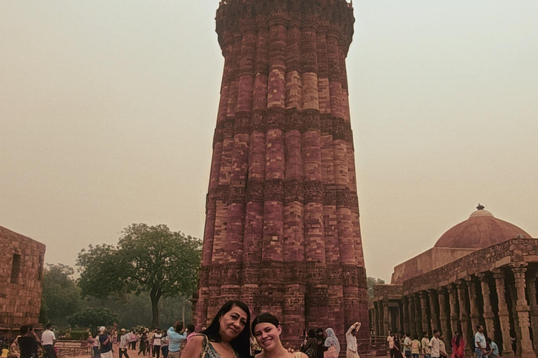 Delhi: Private Half Day Delhi City Guided Tour By Car Half Day Delhi Tour with Meeting Point