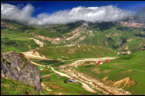 Todo incluido (Shahdag, Ciudad de Bakú, Visitas a Gobustán-Absherón)Todo Incluido (Viajes a Gabala, Shahdag, Gobustán-Absherón)