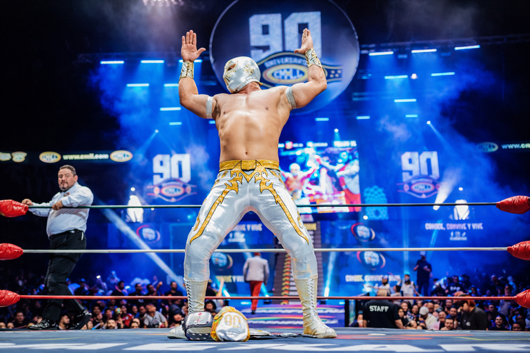 Mexico City: Lucha Libre and Tacos with Transportation Lucha Libre Night like a Local + Tacos at a Hidden Taquería