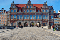Gdańsk, First Discovery Walk and Reading Walking Tour - Housity