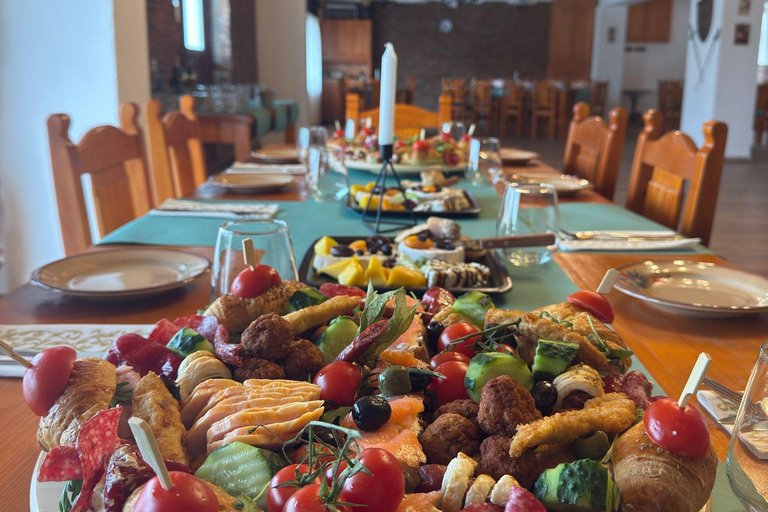 Brașov: Saxon Fortified Churches with Rural Lunch