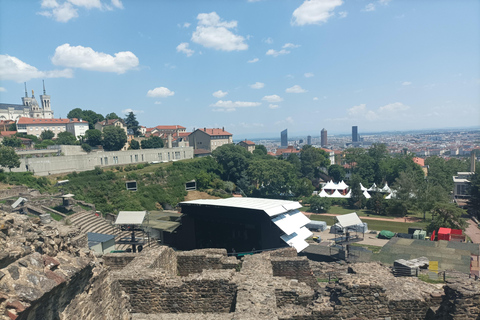 Lyon : Guided tour of Fourvière hill & Roman ruins Price from 21 to 30 people