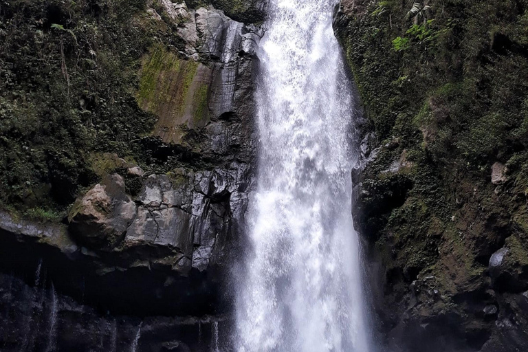 Yogyakarta : Nepal Van java &amp; Cascata di Kedung Kayangopzione alba