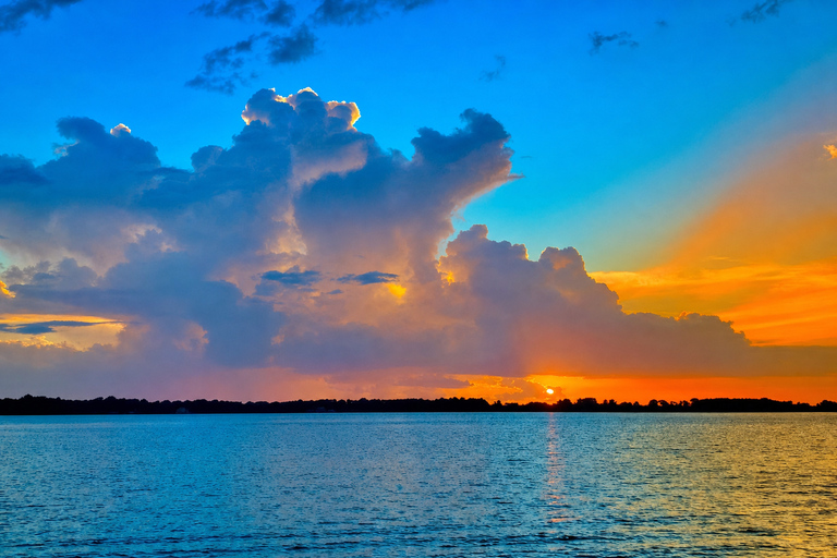Winter Haven: Guided Sunset Boat Tour with Dinner Stop