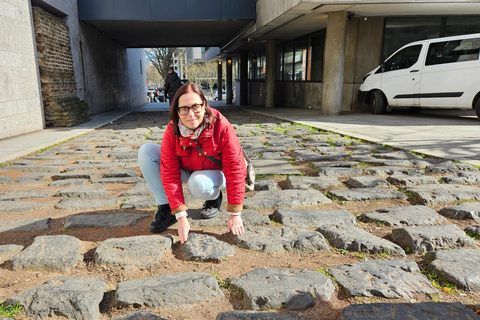 Cologne: Most pointless City Facts Guided Walk