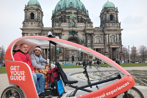 Berlin E-Rickshaw Guided Tour: Highlights and Hidden Paths + Pickup 2-hour guided tour (L)