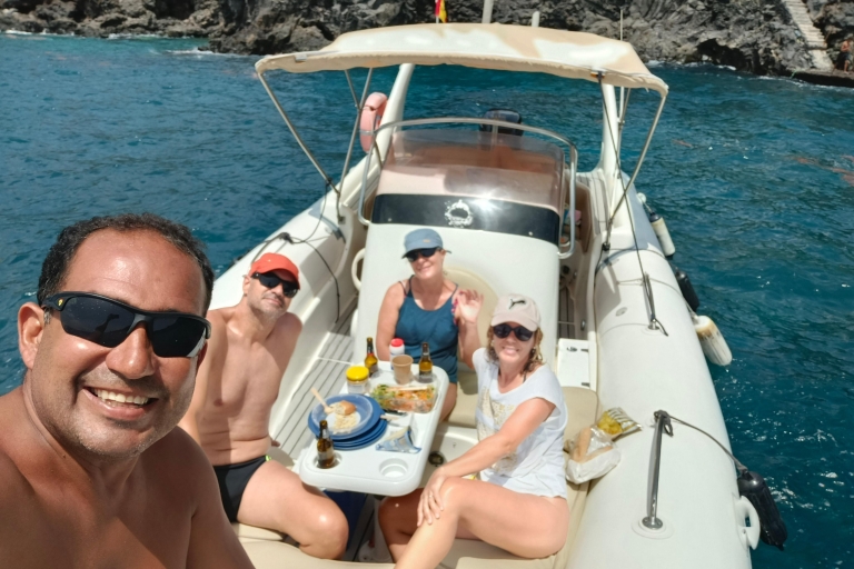 Private Boat Excursion: 2 to 6 Hours of Seaside Bliss "Private Boat Excursion: 2 to 6 Hours of Seaside Bliss"