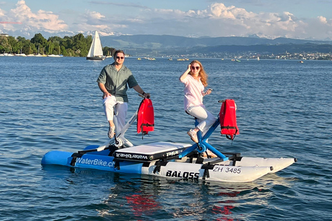Waterbike op het meer van ZürichWaterfietstocht op het meer van Zürich - Tandem voor de hele dag