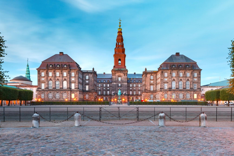 Fast-Track Christiansborg Palace Copenhagen Private Tour5-hour: Amalienborg Palace, Christiansborg Palace &amp; Transfer