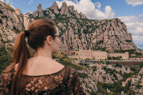From Barcelona: Montserrat and Girona Guided Day Trip Regular Tour - Spanish Guide