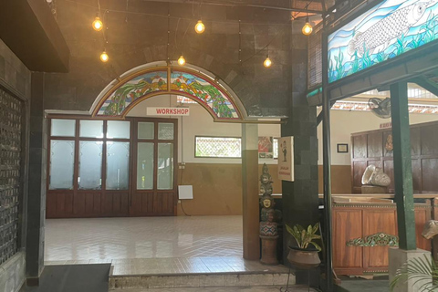 Yogyakarta: o Reino Mataram permanece com o artesanato em prataYogyakarta: Vestígios do Reino Mataram com exposição de prata