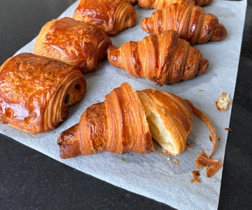Paris: Croissant Baking Class with a Chef