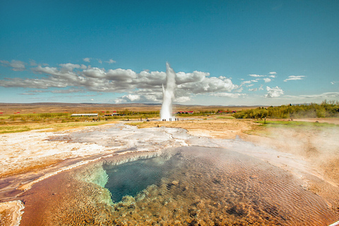 Ab Reykjavik: Golden Circle & Kerid-Krater TagestourTour mit Abholung an der Bushaltestelle 12