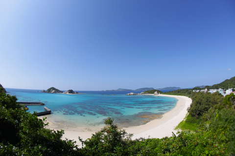 Naha: dagtocht naar het eiland Tokashiki met lunch