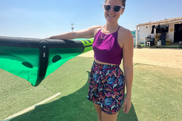 Djerba: Beginner Kitesurfing Lesson (Discovery Course) 2 hours Level 1 IKO