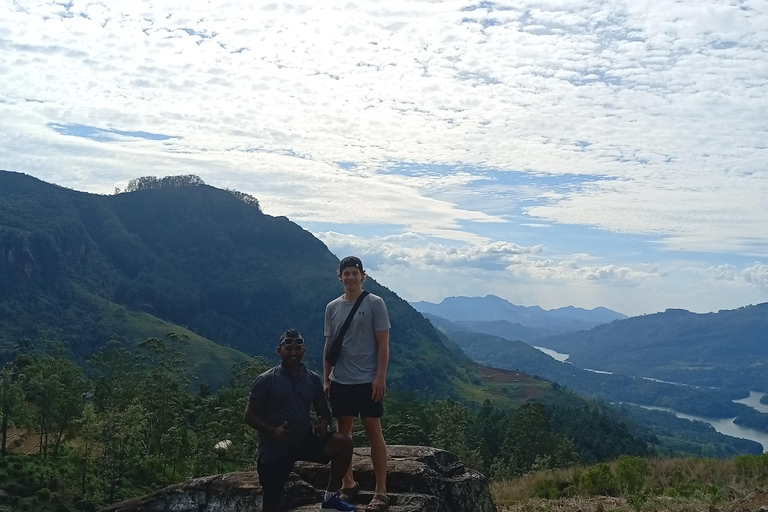 Kandy: Ambuluwawa, Pinnawala & Tea Factory by Tuk Tuk