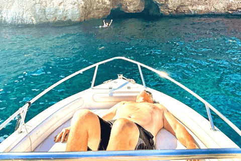 Tours en barco privados desde Malta/Gozo: Comino y Laguna Azul