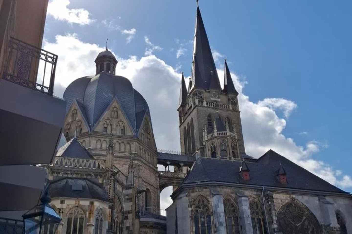 Cologne: Aachen Guided Tour & Monschau