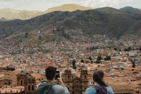 Cusco: Historic & Cultural Walking Tour with Local Drinks