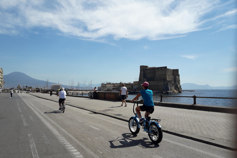 Nápoles: Passeio panorâmico de E-BikeNápoles: passeio panorâmico de E-bike