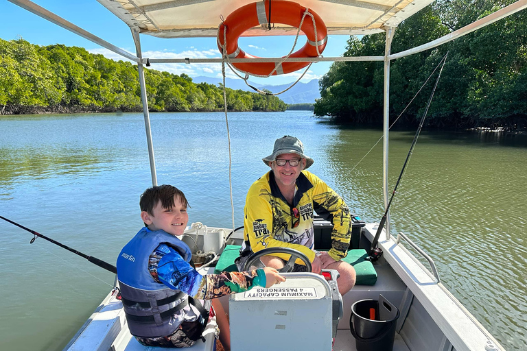 Cairns: Dinghie (tinny) Boat Hire Full Day Session