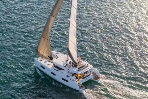 Héraklion : Navigation vers l'île de Dia avec déjeuner en catamaran