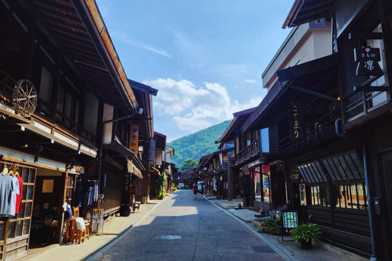 Matsumoto Castle, Nakasendo & Narai-juku Private Tour Onsen Retreat with Castle & Post Town