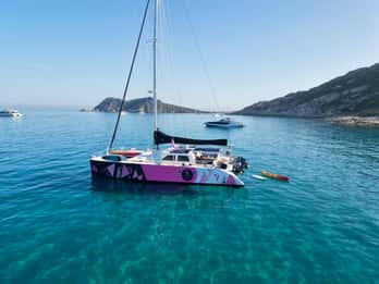 Côte d'Azur: Evening Catamaran Cruise with Aperitif
