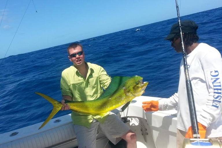 St. Lucia: Full-Day Private Fishing and Snorkeling Charter