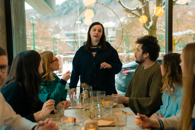A Taste of Bergen Food Tour with Fløibanen Funicular