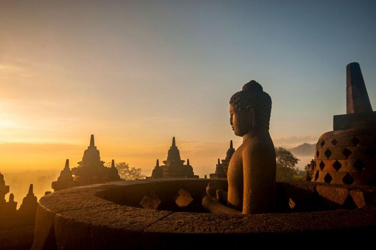 Yogyakarta: Borobudur climb-up guarantee & Prambanan temple Sharing: Borobudur climb-up guarantee & Prambanan temple