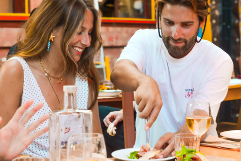 Lisbon: Graça Food & Wine Tour in Traditional Taverns Food & Wine Walking Tour