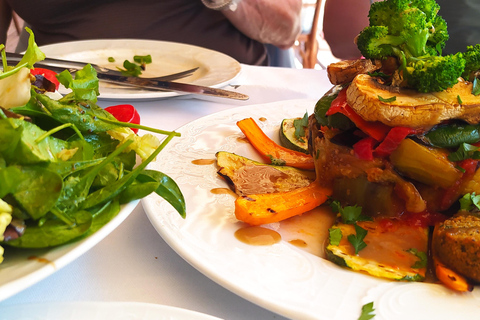 Meteora Monasteries Private Full Day Tour & Great Lunch