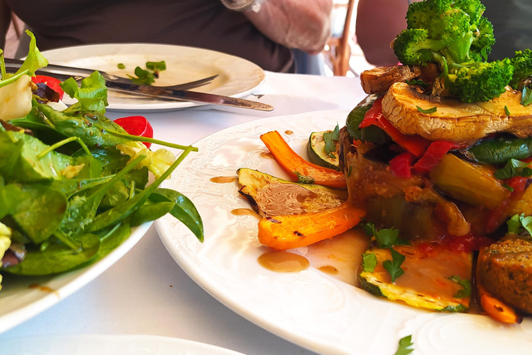 Meteora Monasteries Private Full Day Tour & Great Lunch