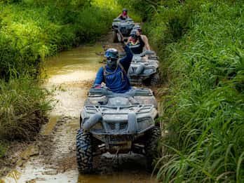 Karolina: Przygoda ATV na ranczu Campo Rico z przewodnikiem